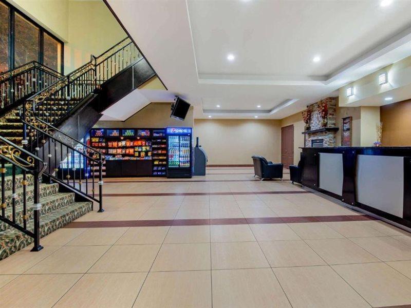 La Quinta Inn By Wyndham West Long Branch Nj Shore Area Extérieur photo