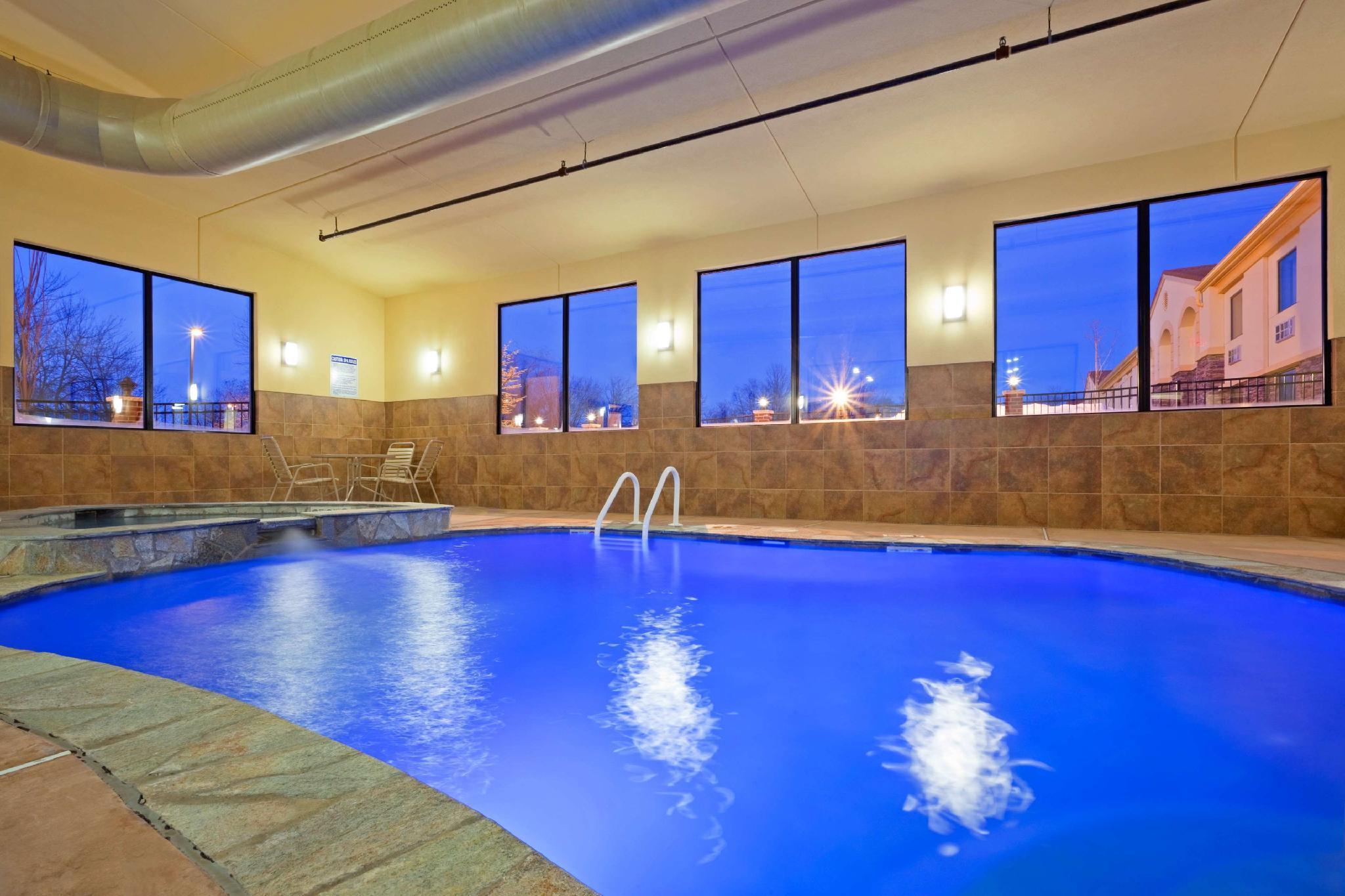 La Quinta Inn By Wyndham West Long Branch Nj Shore Area Extérieur photo