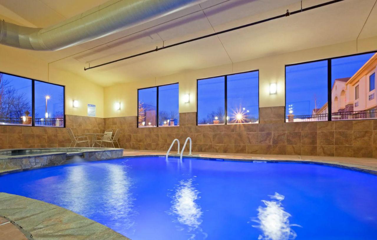 La Quinta Inn By Wyndham West Long Branch Nj Shore Area Extérieur photo